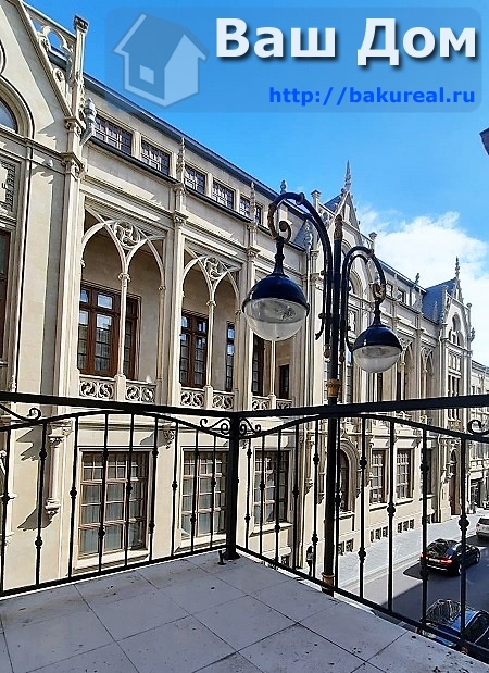 Oficina de 9 habitaciónes en Baku, Azerbaijan No. 1011