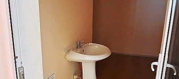 Oficina de 9 habitaciónes en Baku, Azerbaijan No. 1011 29