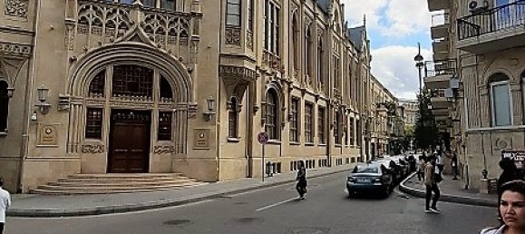 Oficina de 9 habitaciónes en Baku, Azerbaijan No. 1011 32