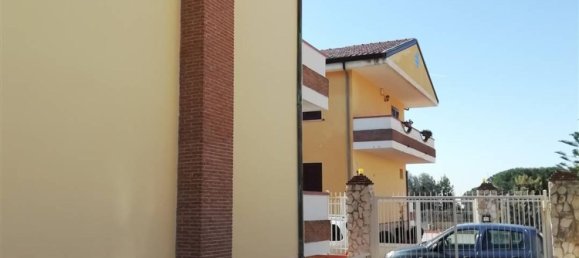 6غرفة فيلا في Caserta, Italy رقم 139382 3