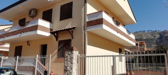 6غرفة فيلا في Caserta, Italy رقم 139382 14