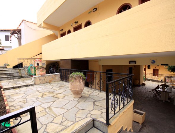 350m² Townhouse in Chalkidiki, Greece No. 8134