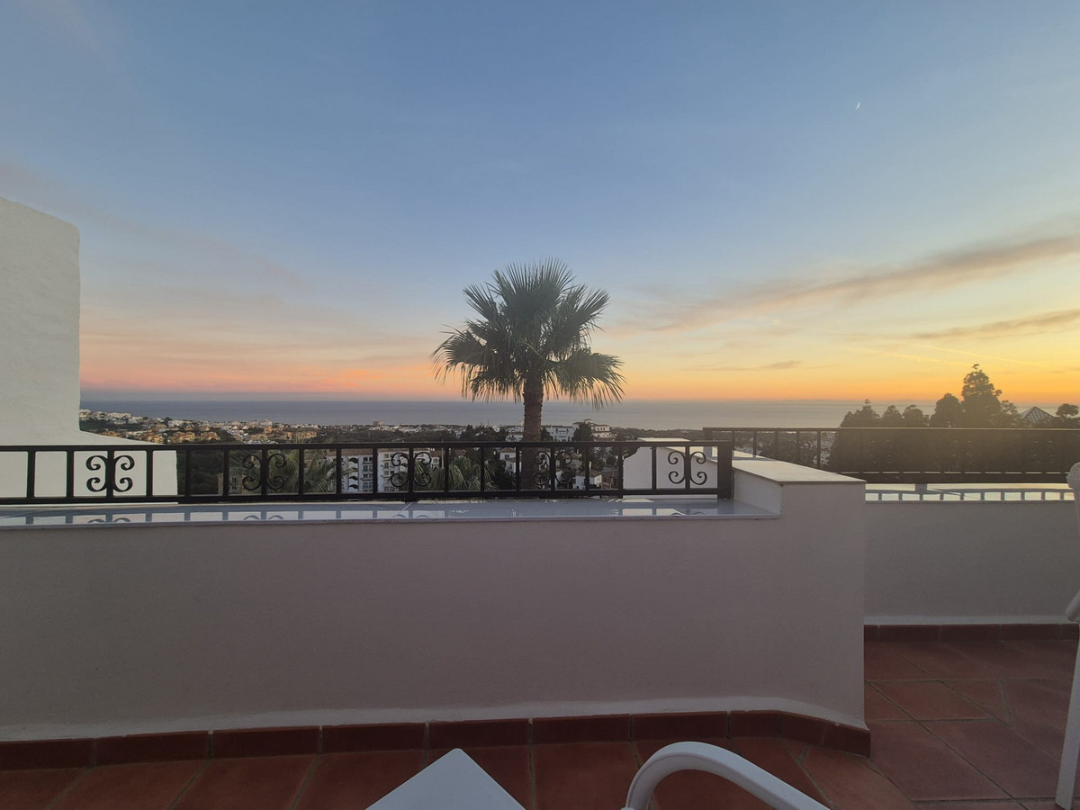 4 bedrooms Penthouse in Mijas, Spain No. 281946
