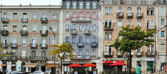 3 bedrooms Apartment in Lisbon, Portugal No. 52340 23