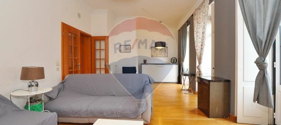 3 bedrooms Apartment in Lisbon, Portugal No. 52340 7