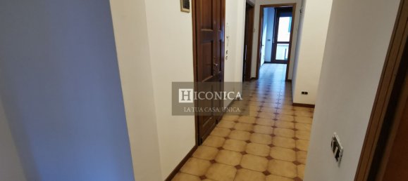 3 bedrooms Apartment in Treviso, Italy No. 327849 5