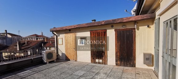 3 bedrooms Apartment in Treviso, Italy No. 327849 11