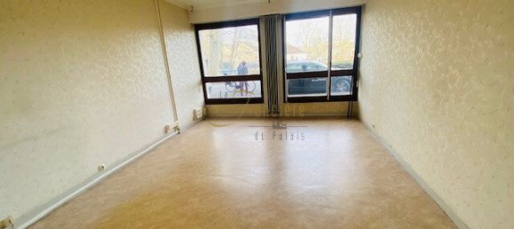 174m² Office in Bourges, France No. 76673 5