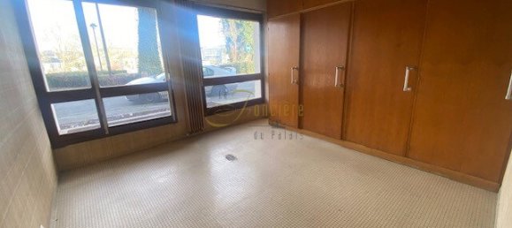 174m² Office in Bourges, France No. 76673 10