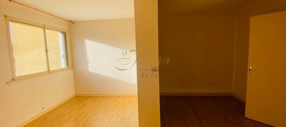 174m² Office in Bourges, France No. 76673 6