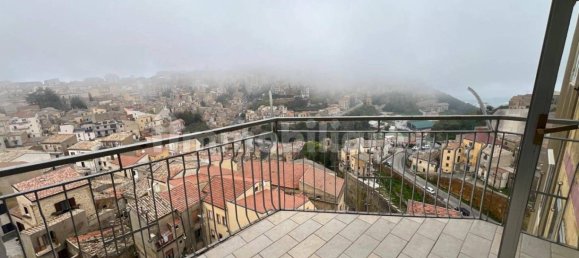 4 Schlafzimmer Wohnung in Enna, Italy, Nr. 351527 13