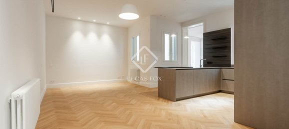 2 Schlafzimmer Wohnung in Ciutat Vella, Spain, Nr. 33970 5