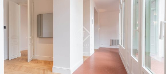 2 Schlafzimmer Wohnung in Ciutat Vella, Spain, Nr. 33970 22