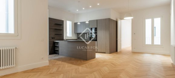 2 Schlafzimmer Wohnung in Ciutat Vella, Spain, Nr. 33970 3