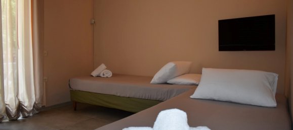 Квартира 400м² в Керкира, Центральная Керкира и Диапонтии-Ниси, Керкира, Ионические острова, Пелопоннес, Западная Греция и Ионические острова, Греция № 2539 4