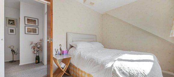 4 bedrooms House in Coulsdon, United Kingdom No. 12245 33