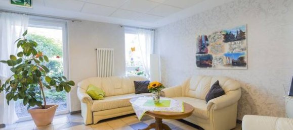 2 rooms Apartment in Bremen, Germany No. 65163 4