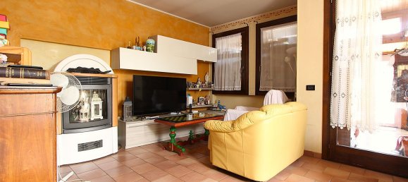 7 rooms House in Verona, Italy No. 276458 24