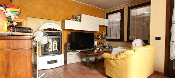 7 rooms House in Verona, Italy No. 276458 26