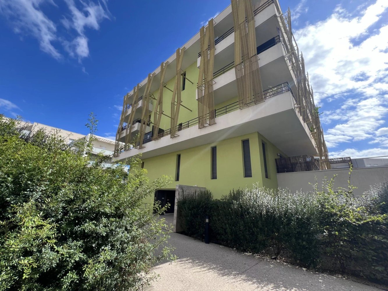 2 bedrooms Apartment in Juvignac, France No. 320941