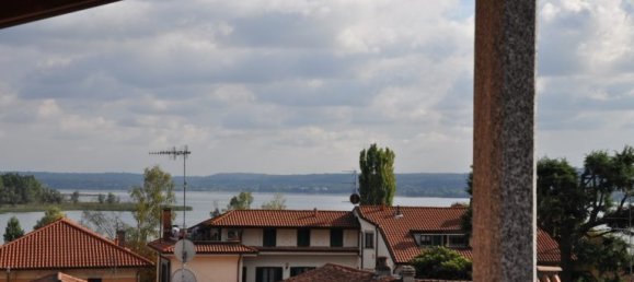 2 bedrooms Apartment in Angera, Italy No. 102441 3