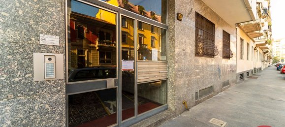 2 bedrooms Apartment in Milan, Italy No. 314159 37