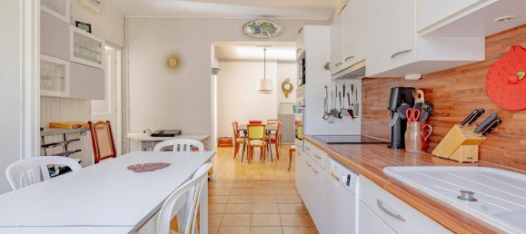 8 bedrooms Villa in Saint-Germain-en-Laye, France No. 131570 15