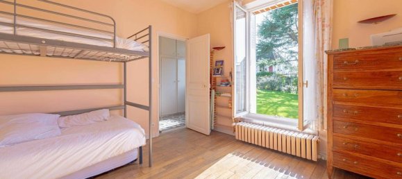 8 bedrooms Villa in Saint-Germain-en-Laye, France No. 131570 20