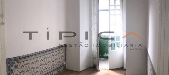 9 bedrooms Building in Lisbon, Portugal No. 123551 4
