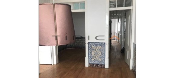 9 bedrooms Building in Lisbon, Portugal No. 123551 2