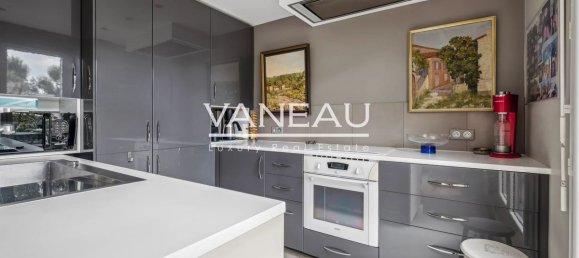 3 غرف نوم منزل ذو طابقين في Neuilly-sur-Seine, France رقم 176934 7