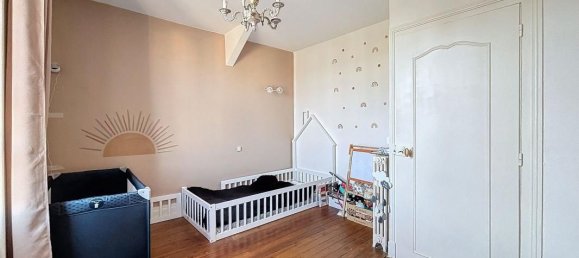 Adosado de 4 dormitorios en Montlucon, France No. 265191 10