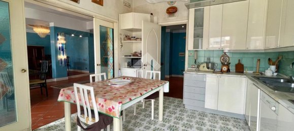 4 chambres Appartement à San Giorgio a Cremano, Italy No. 356119 9