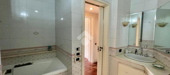 4 chambres Appartement à San Giorgio a Cremano, Italy No. 356119 16