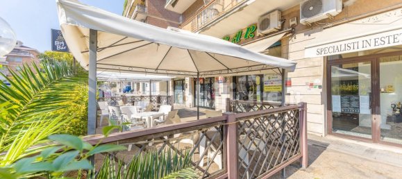 Коммерческая недвижимость с 2 комнатами в Рим, Италия № 376221 38