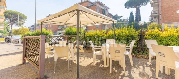 Коммерческая недвижимость с 2 комнатами в Рим, Италия № 376221 34