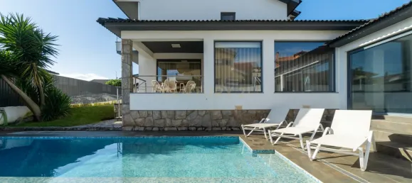 4 bedrooms Villa in Cascais, Portugal No. 137644 7