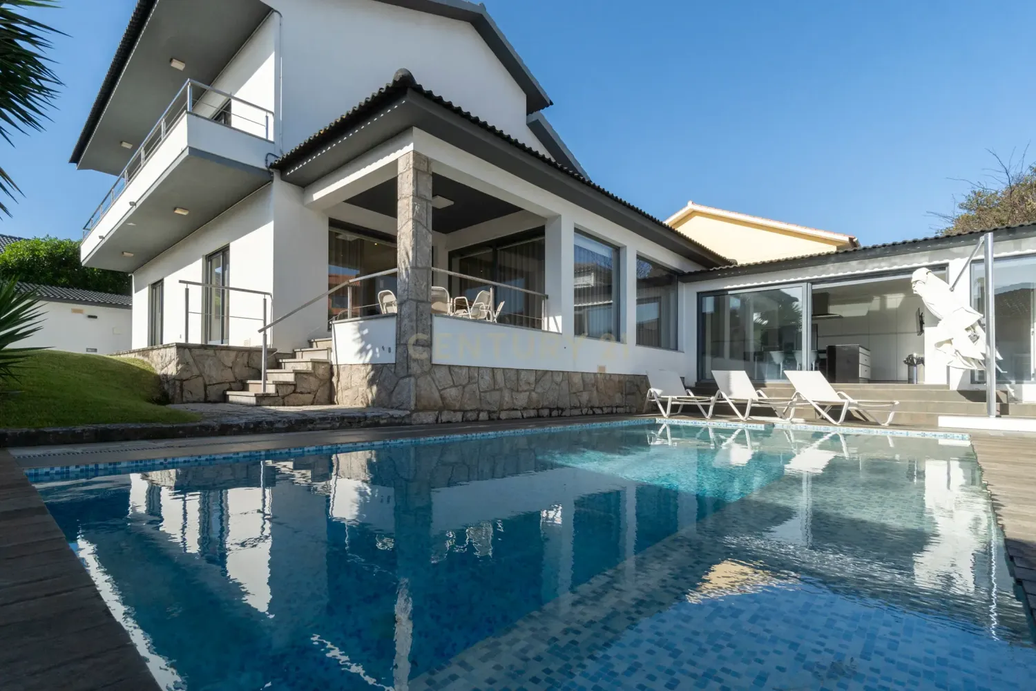 4 bedrooms Villa in Cascais, Portugal No. 137644