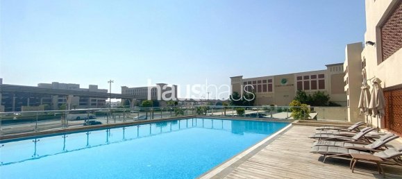 Studio in Palm Jumeirah, UAE, Nr. 100325 2