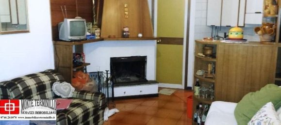 3 bedrooms Apartment in Rieti, Italy No. 357330 3