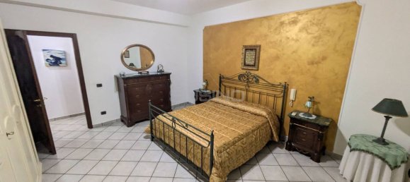 5 rooms Apartment in Floridia, Italy No. 290135 22