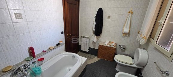 5 rooms Apartment in Floridia, Italy No. 290135 30