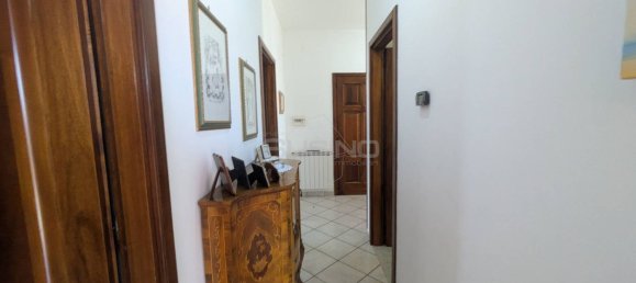 5 rooms Apartment in Floridia, Italy No. 290135 4