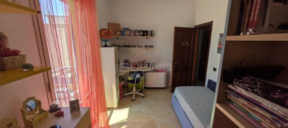 5 rooms Apartment in Floridia, Italy No. 290135 27