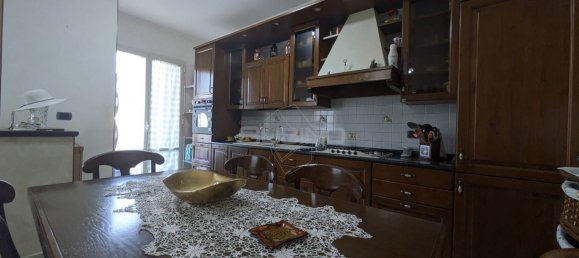 5 rooms Apartment in Floridia, Italy No. 290135 16