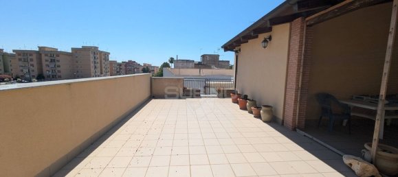 5 rooms Apartment in Floridia, Italy No. 290135 36