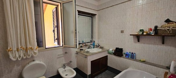 5 rooms Apartment in Floridia, Italy No. 290135 28