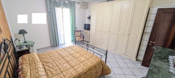 5 rooms Apartment in Floridia, Italy No. 290135 24