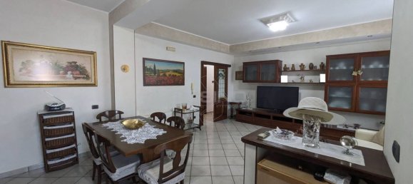 5 rooms Apartment in Floridia, Italy No. 290135 6