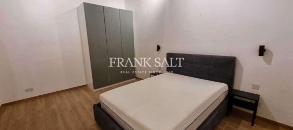 1 bedroom Apartment in Valletta, Malta No. 8092 3